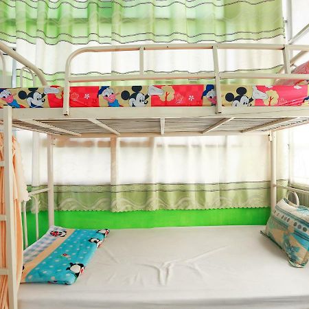 Color House Hostel Ho Chi Minh-stad Buitenkant foto