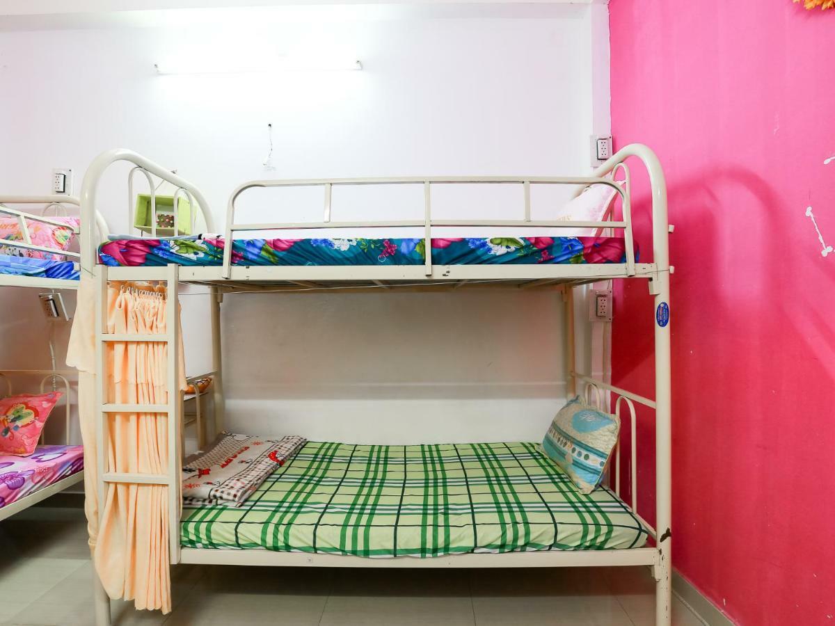 Color House Hostel Ho Chi Minh-stad Buitenkant foto